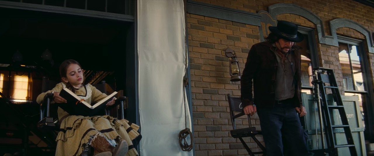 Once Upon a Time in Hollywood (2019) BluRay Hindi + English 720p 10bit HEVC HE-AAC 5.1 ESub.mkv.0001